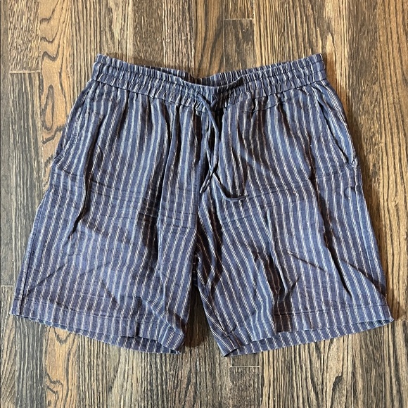 De Bonne Facture Straight-Leg Striped Linen and Cotton Blend Shorts - Picture 1 of 4